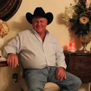 Meet your Posher, Nakia